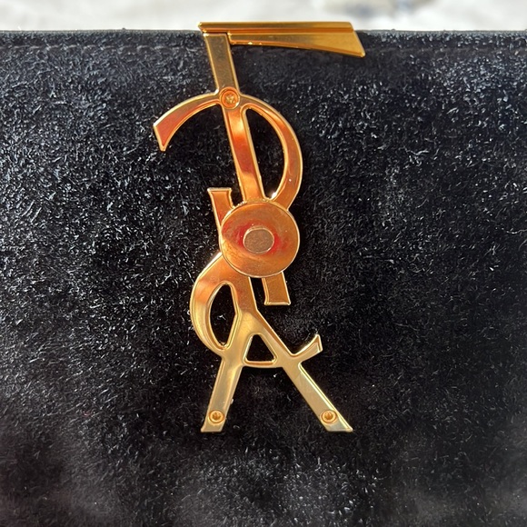 YSL Vicky crossbody bag Versatile and also works as small handbag - Picture 10 of 11